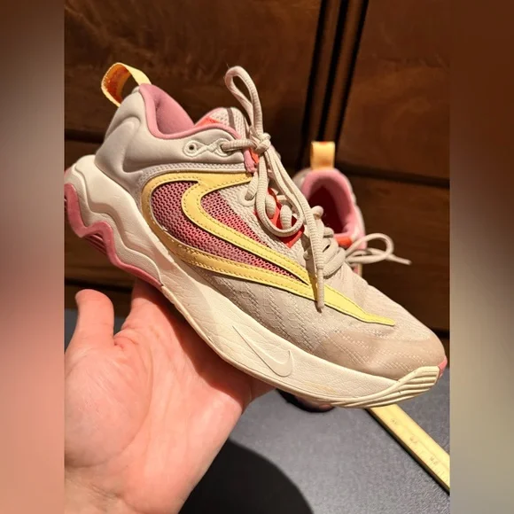 NEW IN BOX Size 6.5 Nike Giannis Immortality 3 Low Fossil Stone Celestial Gold - Picture 6 of 12